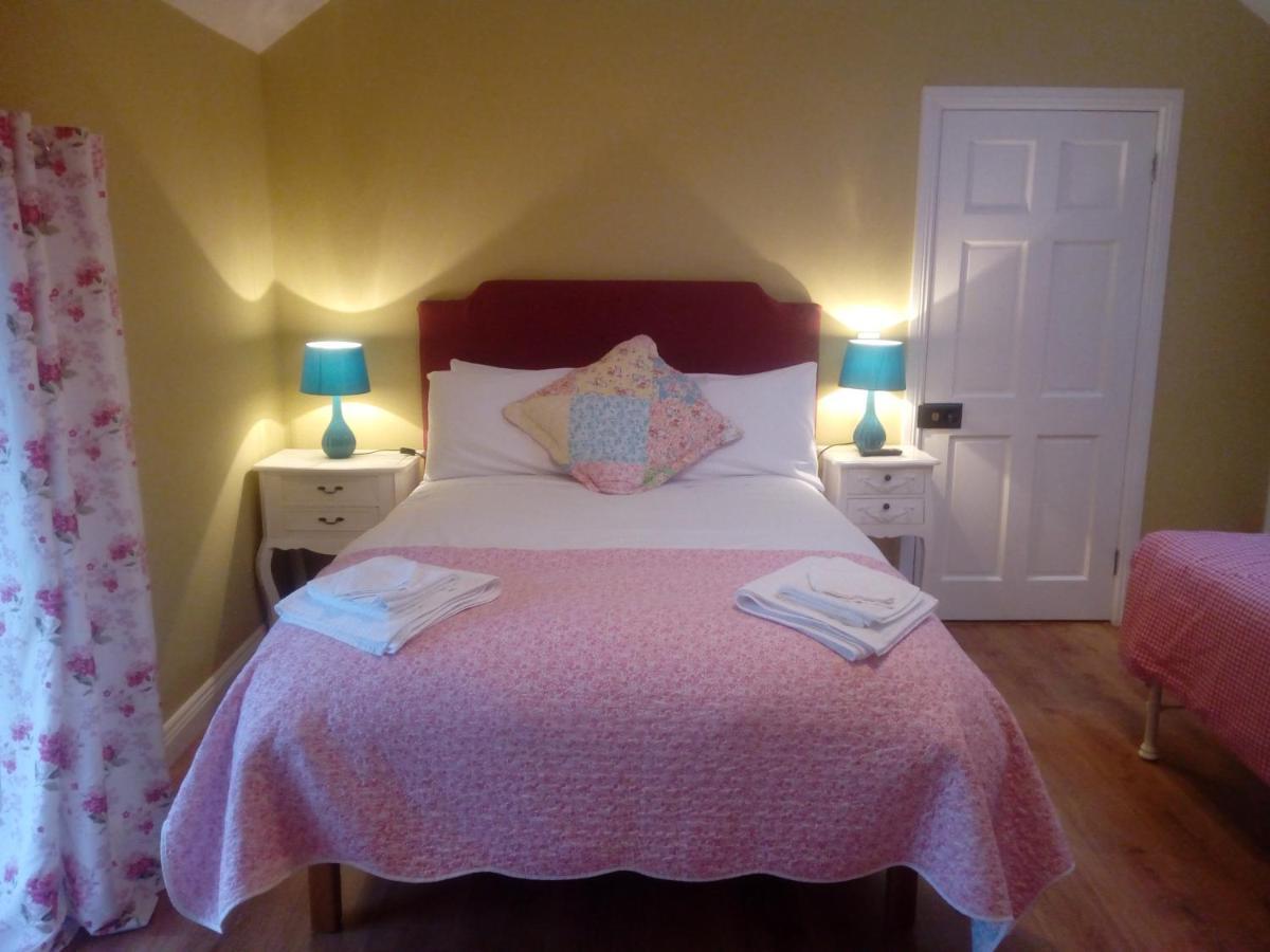 Bed and Breakfast Abbeyview House Abbeyshrule Экстерьер фото