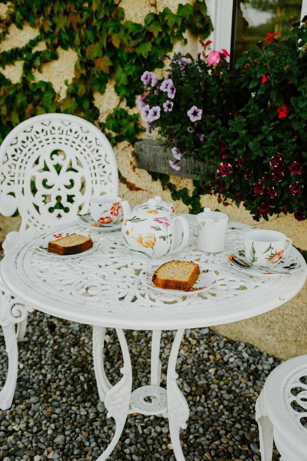 Bed and Breakfast Abbeyview House Abbeyshrule Экстерьер фото